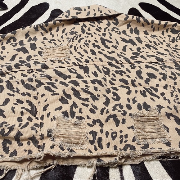 Leopard Denim Jacket - Picture 5 of 5